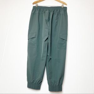 Apana Yoga Lifestyle Olive Cargo Athletic Joggers Women’s Large